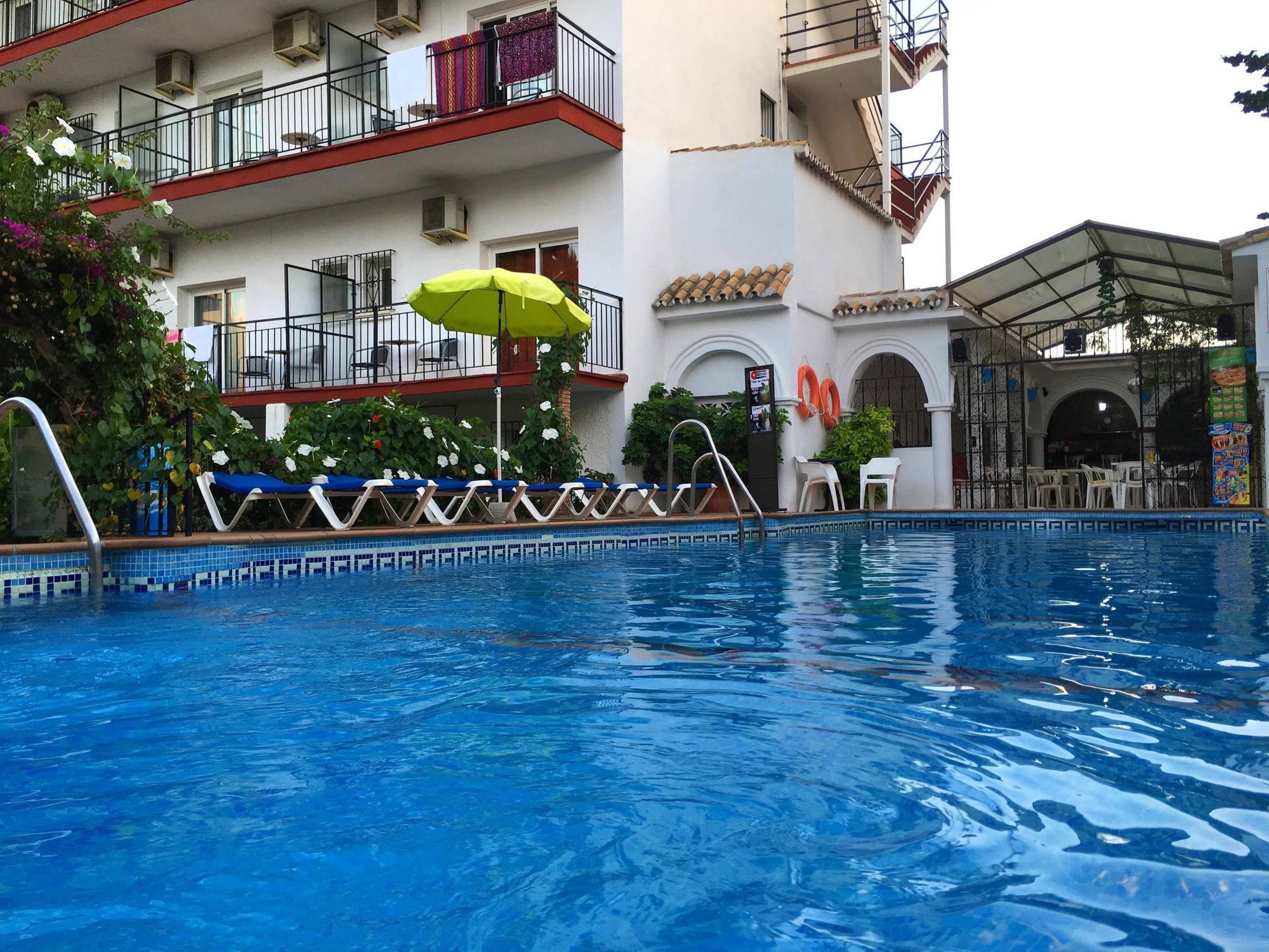 Hotel Carmen Teresa Torremolinos Exteriér fotografie